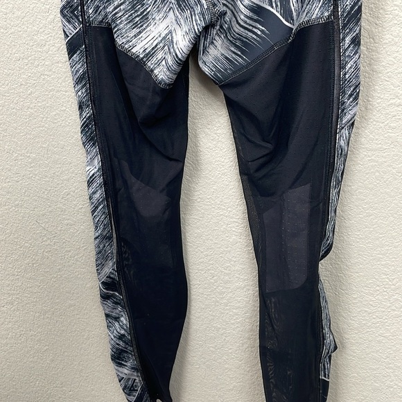 Lululemon Hot To Street Pant Heat Wave White Black Black Sheer Mesh Sz 2 - Picture 7 of 16
